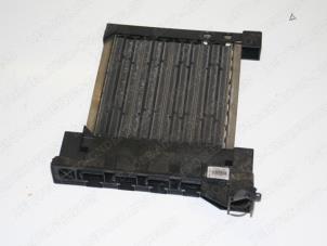 Gebruikte Standkachel Renault Espace (JK) 1.9 dCi Expression Prijs € 52,50 Margeregeling aangeboden door Reclycar De Boer BV