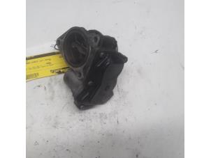 Gebruikte Gasklephuis Renault Grand Scénic III (JZ) 1.9 dCi Prijs € 55,13 Margeregeling aangeboden door Reclycar De Boer BV