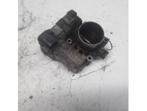 Gebruikte Gasklephuis Fiat Grande Punto (199) 1.4 Prijs € 26,25 Margeregeling aangeboden door Reclycar De Boer BV