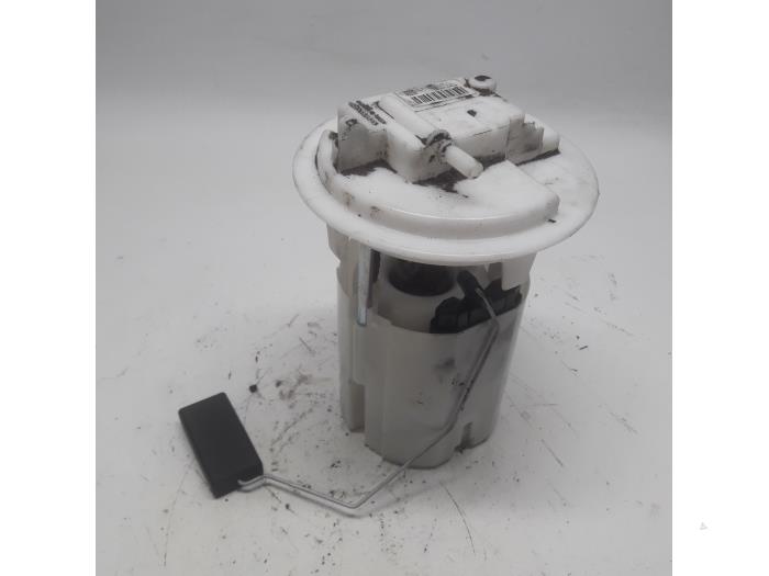 Gebruikte Tank element Pomp Peugeot 207/207+ (WA/WC/WM) 1.4 16V VTi Prijs € 26,25 Margeregeling aangeboden door Reclycar De Boer BV