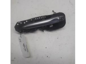 Gebruikte Deurgreep 4Deurs links-voor Renault Grand Scénic III (JZ) 1.9 dCi Prijs € 22,05 Margeregeling aangeboden door Reclycar De Boer BV