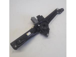 Gebruikte Ruitmechaniek 4Deurs rechts-achter Citroen C3 Aircross I (2C/2R) 1.5 BlueHDi 120 Prijs € 42,00 Margeregeling aangeboden door Reclycar De Boer BV