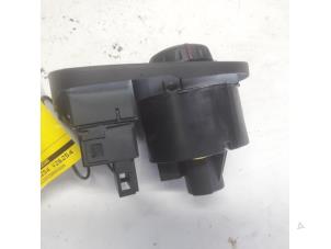 Gebruikte Licht Schakelaar Seat Altea (5P1) 1.6 Prijs € 31,50 Margeregeling aangeboden door Reclycar De Boer BV