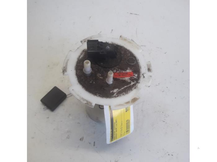 Gebruikte Tank element Pomp Chevrolet Nubira Wagon (J100) 1.6 16V Prijs € 26,25 Margeregeling aangeboden door Reclycar De Boer BV