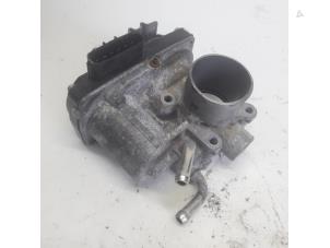 Gebruikte Gasklephuis Mitsubishi Space Star (A0) 1.0 12V Prijs € 105,00 Margeregeling aangeboden door Reclycar De Boer BV