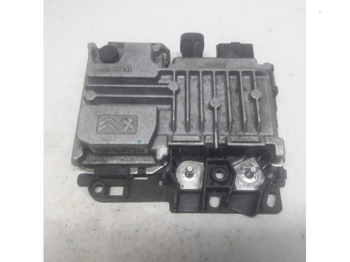 Gebruikte Start/Stop computer Citroen DS5 (KD/KF) 2.0 BlueHDi 180 16V Prijs € 78,75 Margeregeling aangeboden door Reclycar De Boer BV