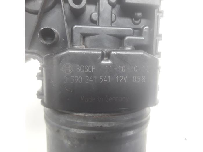 Ruitenwissermotor voor van een Renault Twingo II (CN) 1.5 dCi 90 FAP 2011