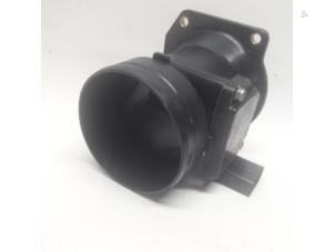 Gebruikte Luchtregelklep Volkswagen Passat (3B2) 1.6 Prijs € 52,50 Margeregeling aangeboden door Reclycar De Boer BV