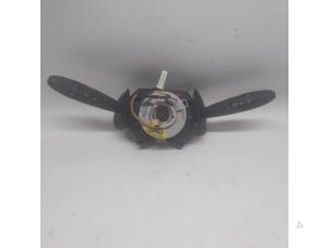 Gebruikte Licht + Raw Schakelaar Ford Ka II 1.2 Prijs € 26,25 Margeregeling aangeboden door Reclycar De Boer BV