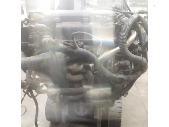 Motor van een Peugeot Bipper (AA) 1.4 HDi 2010