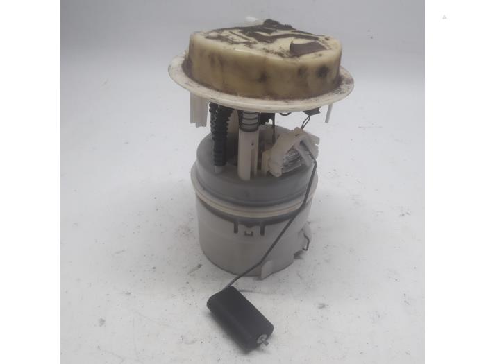 Gebruikte Tank element Pomp Peugeot 307 SW (3H) 2.0 16V Prijs € 26,25 Margeregeling aangeboden door Reclycar De Boer BV