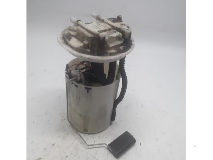 Gebruikte Tank element Pomp Fiat Bravo (198A) 1.9 JTD 16V Multijet 150 Prijs € 26,25 Margeregeling aangeboden door Reclycar De Boer BV
