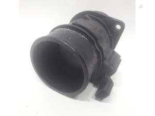 Gebruikte Luchthoeveelheidsmeter Renault Megane III Grandtour (KZ) 1.6 Energy dCi 130 Prijs € 42,00 Margeregeling aangeboden door Reclycar De Boer BV