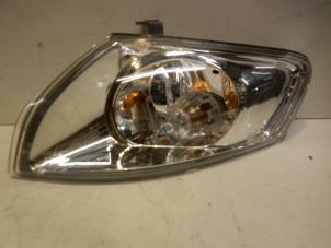 Nieuwe Pinker links Mazda 626 Prijs € 15,75 Inclusief btw aangeboden door Reclycar De Boer BV