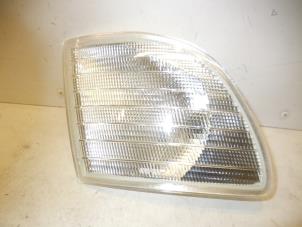 Nieuwe Clignoteur rechts Mercedes Vito Prijs € 10,49 Inclusief btw aangeboden door Reclycar De Boer BV