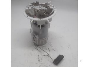 Gebruikte Tank element Pomp Peugeot 208 I (CA/CC/CK/CL) 1.2 Vti 12V PureTech 82 Prijs € 42,00 Margeregeling aangeboden door Reclycar De Boer BV