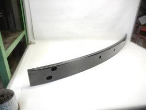 Nieuwe Bumperbalk voor Toyota Yaris Prijs € 31,50 Inclusief btw aangeboden door Reclycar De Boer BV