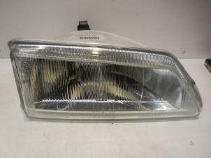 Nieuwe Koplamp rechts Peugeot 106 Prijs € 47,25 Inclusief btw aangeboden door Reclycar De Boer BV