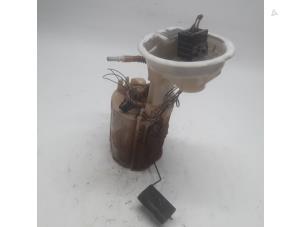 Gebruikte Tank element Pomp BMW Mini One/Cooper (R50) 1.6 16V One Prijs € 26,25 Margeregeling aangeboden door Reclycar De Boer BV