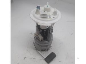 Gebruikte Tank element Pomp Nissan Micra (K13) 1.2 12V Prijs € 42,00 Margeregeling aangeboden door Reclycar De Boer BV
