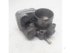 Gebruikte Gasklephuis Renault Modus/Grand Modus (JP) 1.6 16V Prijs € 26,25 Margeregeling aangeboden door Reclycar De Boer BV