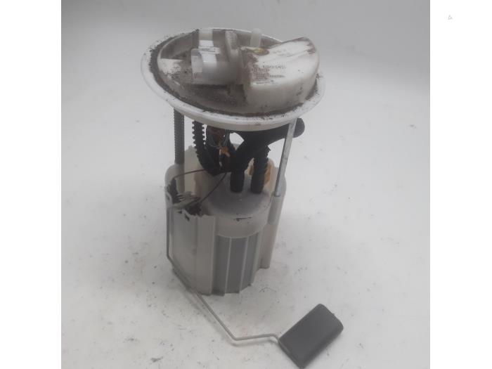 Gebruikte Tank element Pomp Fiat Bravo (198A) 1.4 T-Jet 16V 150 Prijs € 26,25 Margeregeling aangeboden door Reclycar De Boer BV
