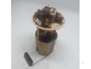 Gebruikte Tank element Pomp Fiat Grande Punto (199) 1.3 JTD Multijet 16V VGT Prijs € 26,25 Margeregeling aangeboden door Reclycar De Boer BV