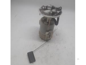 Gebruikte Tank element Pomp Renault Grand Scénic II (JM) 1.6 16V Prijs € 26,25 Margeregeling aangeboden door Reclycar De Boer BV