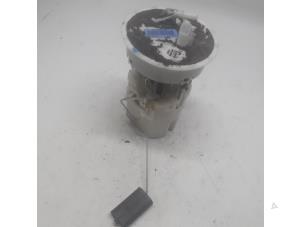Gebruikte Tank element Pomp Ford Fiesta 6 (JA8) 1.25 16V Prijs € 26,25 Margeregeling aangeboden door Reclycar De Boer BV
