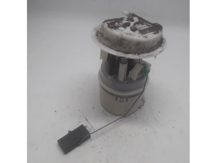 Gebruikte Tank element Pomp Peugeot 307 CC (3B) 2.0 16V Prijs € 26,25 Margeregeling aangeboden door Reclycar De Boer BV