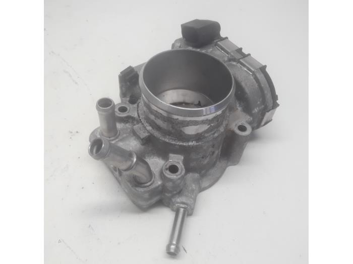 Gebruikte Gasklephuis Kia Cee'd (EDB5) 1.6 CVVT 16V Prijs € 26,25 Margeregeling aangeboden door Reclycar De Boer BV