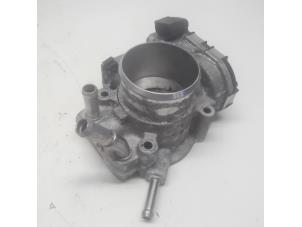 Gebruikte Gasklephuis Kia Cee'd (EDB5) 1.6 CVVT 16V Prijs € 26,25 Margeregeling aangeboden door Reclycar De Boer BV