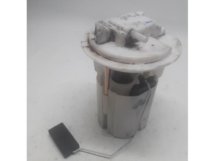 Gebruikte Tank element Pomp Peugeot 207/207+ (WA/WC/WM) 1.4 16V Prijs € 26,25 Margeregeling aangeboden door Reclycar De Boer BV