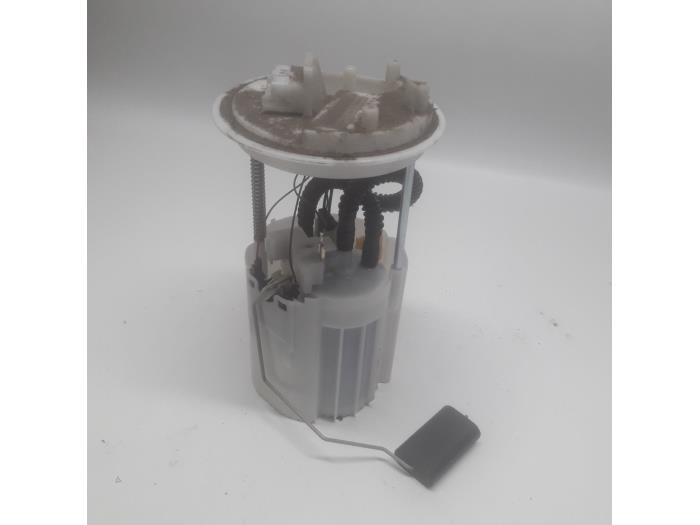 Gebruikte Tank element Pomp Opel Corsa D 1.2 16V Prijs € 26,25 Margeregeling aangeboden door Reclycar De Boer BV
