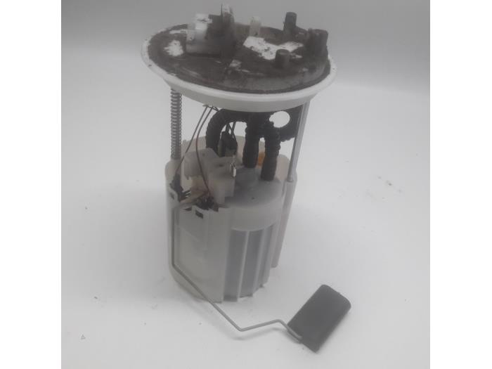 Gebruikte Tank element Pomp Fiat Grande Punto (199) 1.4 16V Prijs € 26,25 Margeregeling aangeboden door Reclycar De Boer BV