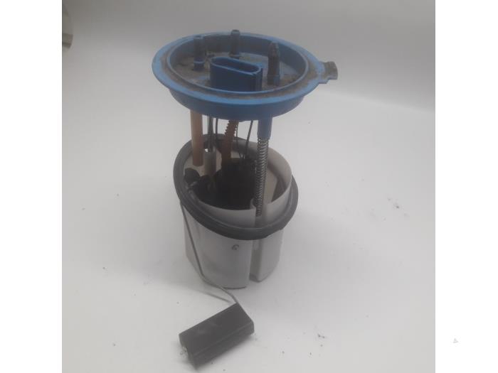 Gebruikte Tank element Pomp Volkswagen Eos (1F7/F8) 1.6 FSI 16V Prijs € 26,25 Margeregeling aangeboden door Reclycar De Boer BV