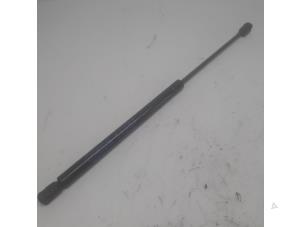 Gebruikte Achterklepdemper rechts-achter Kia Picanto (BA) 1.1 12V Prijs € 10,50 Margeregeling aangeboden door Reclycar De Boer BV