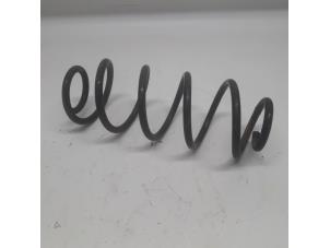 Gebruikte Schroefveer achter Opel Agila (B) 1.2 16V Prijs € 13,13 Margeregeling aangeboden door Reclycar De Boer BV