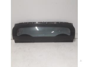 Gebruikte Ruit achter Renault Wind (EN/E4) 1.2 16V GT TCE eco2 Prijs € 262,50 Margeregeling aangeboden door Reclycar De Boer BV