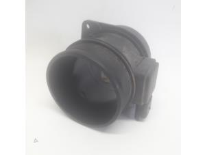 Gebruikte Luchthoeveelheidsmeter Fiat Scudo (270) 2.0 D Multijet Prijs € 36,75 Margeregeling aangeboden door Reclycar De Boer BV