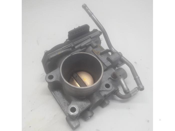 Carburateur van een Honda Insight (ZE2) 1.3 16V VTEC 2010