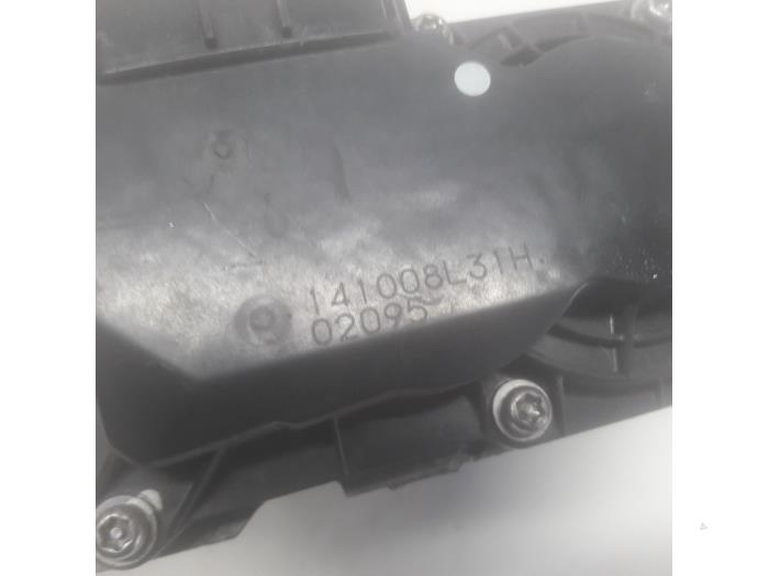 Carburateur van een Honda Insight (ZE2) 1.3 16V VTEC 2010