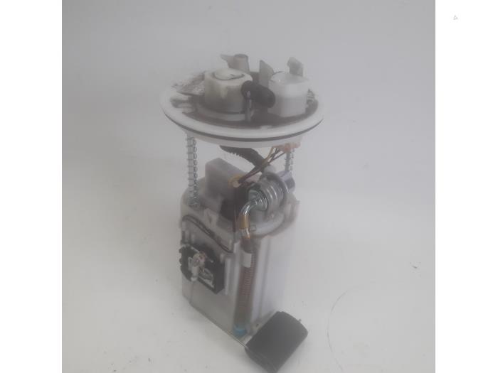 Gebruikte Brandstofpomp Elektrisch Hyundai i10 (F5) 1.1i 12V Prijs € 26,25 Margeregeling aangeboden door Reclycar De Boer BV
