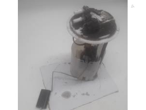 Gebruikte Tank element Pomp Renault Trafic (1FL/2FL/3FL/4FL) 1.6 dCi 120 Twin Turbo Prijs € 105,00 Margeregeling aangeboden door Reclycar De Boer BV