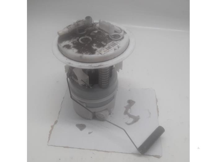 Gebruikte Tank element Pomp Citroen C5 III Tourer (RW) 1.6 16V THP 155 Prijs € 27,30 Margeregeling aangeboden door Reclycar De Boer BV