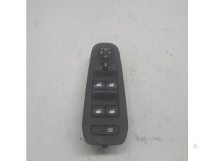 Gebruikte Schakelaar Elektrisch Raam Peugeot 308 (L3/L8/LB/LH/LP) 2.0 GT HDi, Blue HDi 16V Prijs € 52,50 Margeregeling aangeboden door Reclycar De Boer BV
