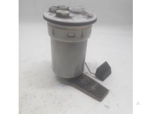 Gebruikte Tank element Pomp Toyota Corolla Verso (R10/11) 1.8 16V VVT-i Prijs € 26,25 Margeregeling aangeboden door Reclycar De Boer BV