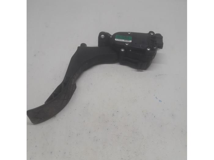 Gebruikte Gaspedaalpositie Sensor Volkswagen Polo V (6R) 1.2 12V BlueMotion Technology Prijs € 26,25 Margeregeling aangeboden door Reclycar De Boer BV