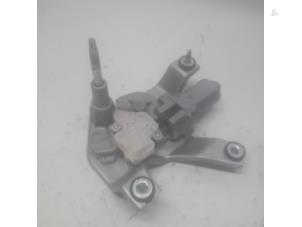 Gebruikte Ruitenwissermotor achter Dodge Caliber 2.0 16V Prijs € 15,75 Margeregeling aangeboden door Reclycar De Boer BV