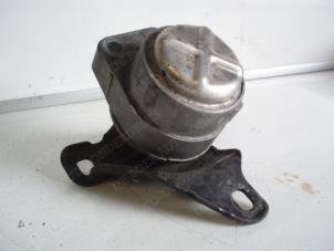 Gebruikte Motorrubber Ford Mondeo III Wagon 2.0 TDCi/TDDi 115 16V Prijs € 15,75 Margeregeling aangeboden door Reclycar De Boer BV